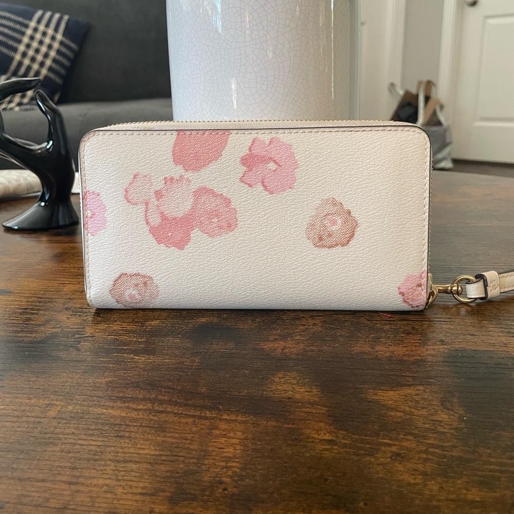 Coach White and Pink Floral Wristlet - Picture 7 of 13
